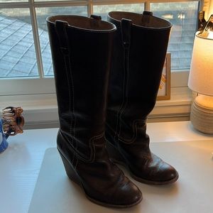 Frye Carolina Campus wedge - size 8